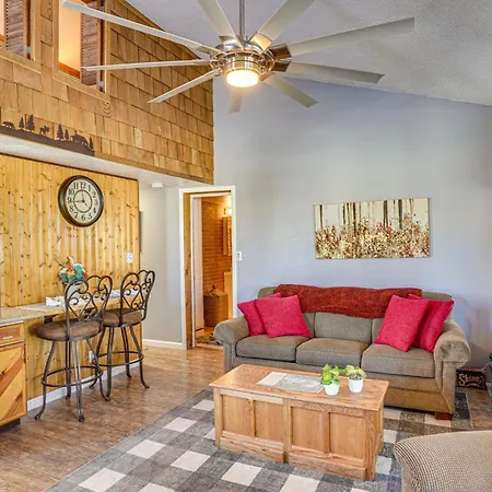 Charming Brian Head Condo Rental With Ski Shuttle!